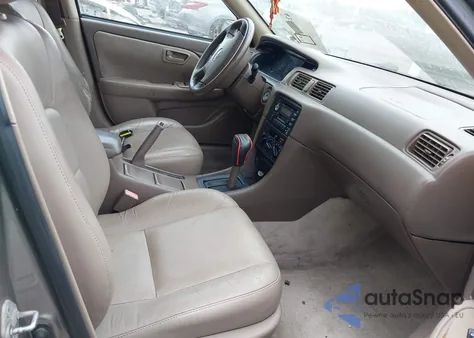 1999 Toyota Camry Xle из США, поврежденный, VIN 4T1BG28K1XU590326